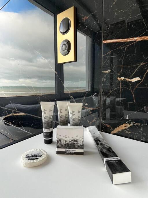 La Suite Luxe : Vue Mer - Malo'Cation ダンケルク エクステリア 写真